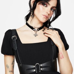 Chasm Oval Detail Harness