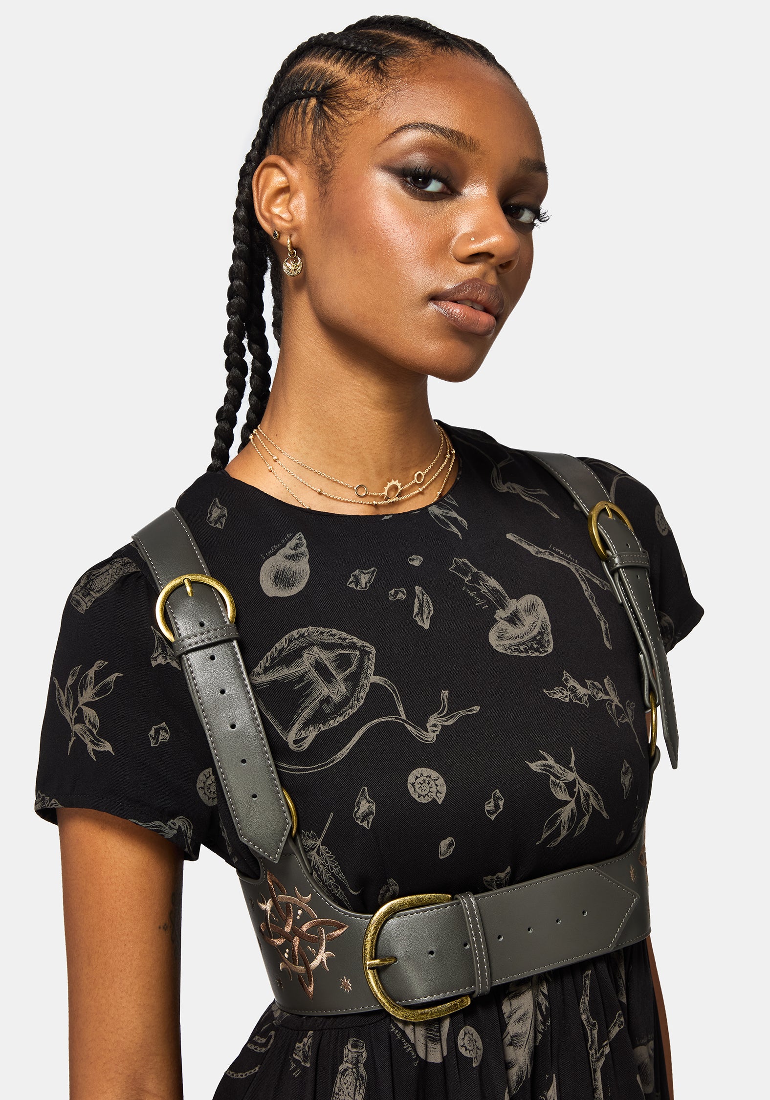 Mystic Witch Embroidered Festival Top – Cosplay & Layering Must-Have